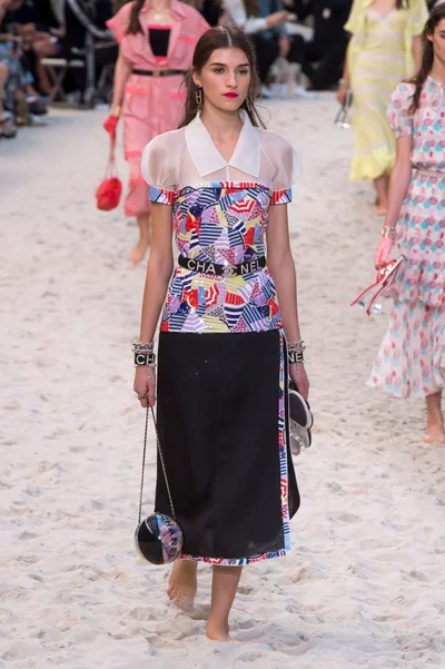 Look 35